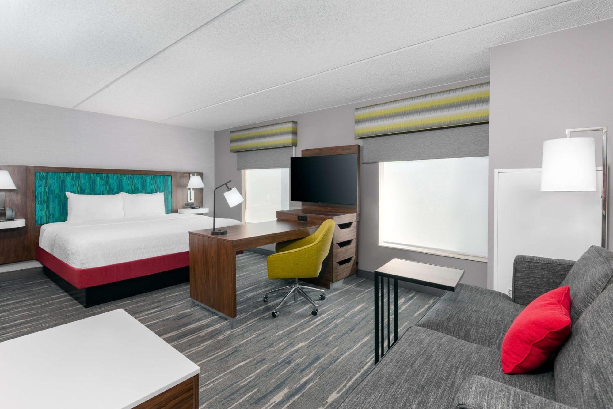 Hampton & Cleveland-beachwood 3*