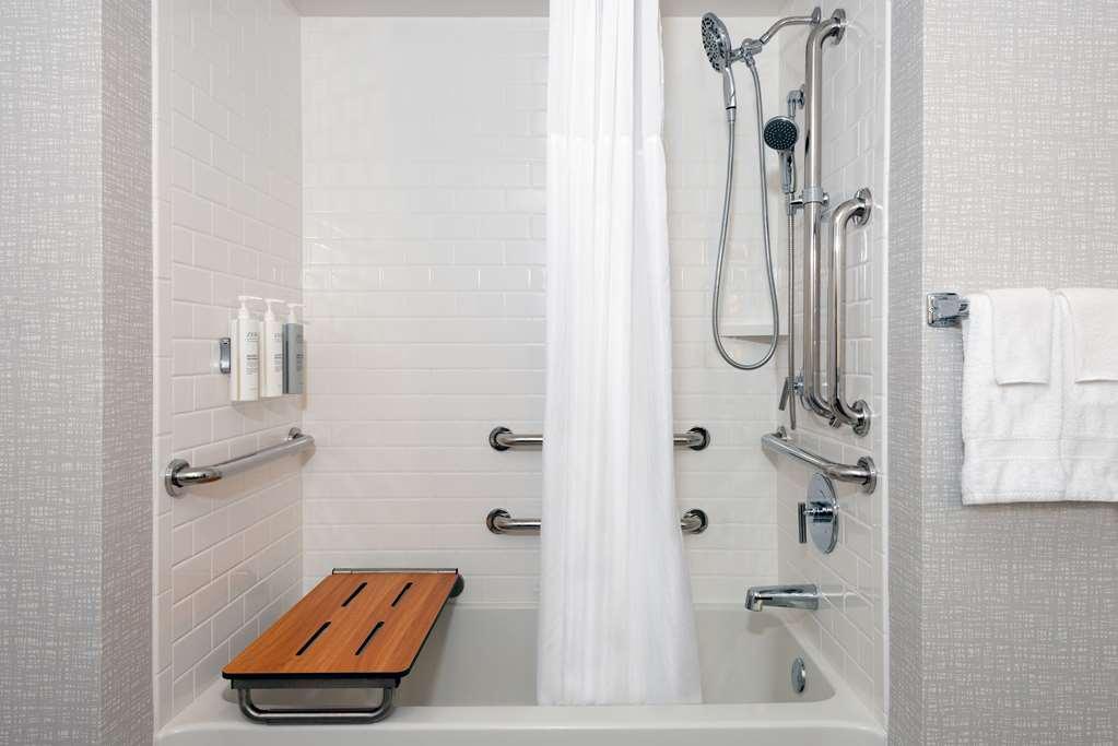 Hotel Hampton & Cleveland-beachwood