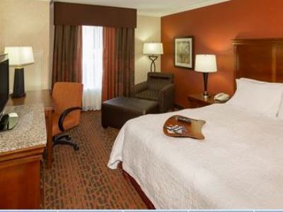 Hampton & Cleveland-beachwood 3*