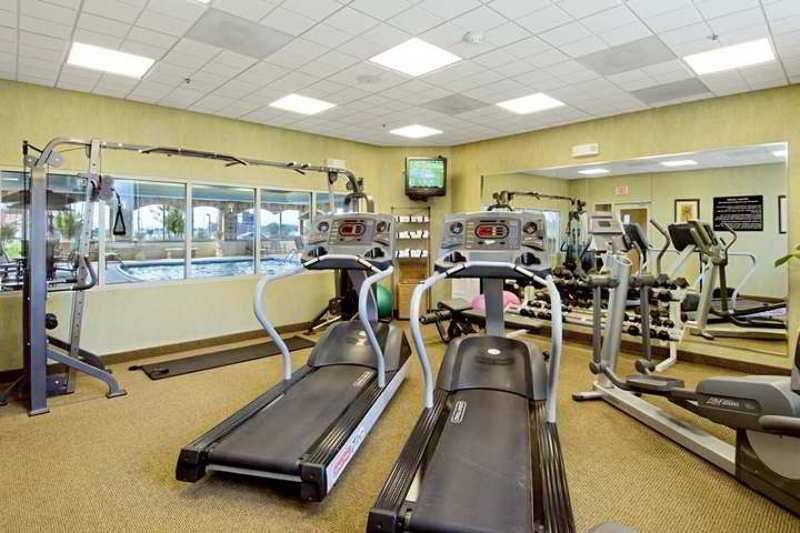 Hampton & Cleveland-beachwood Hotel 3*